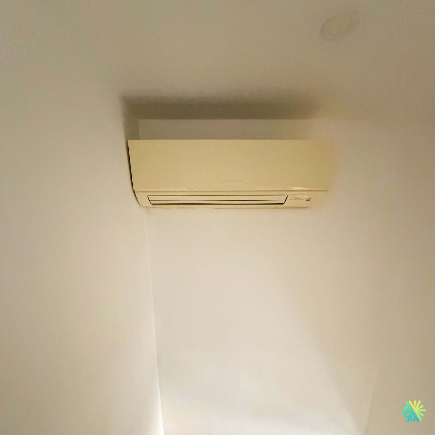 Réparation d’une thermopompe murale Mitsubishi à Senneville