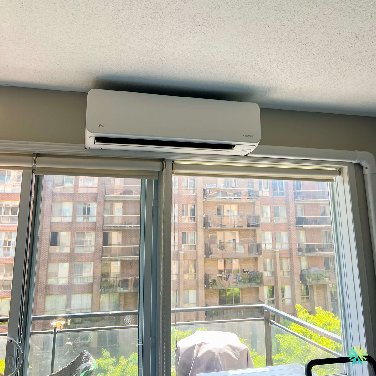Installation d’une thermopompe murale Fujitsu AIRSTAGE ORION XLTH à Montréal-Nord