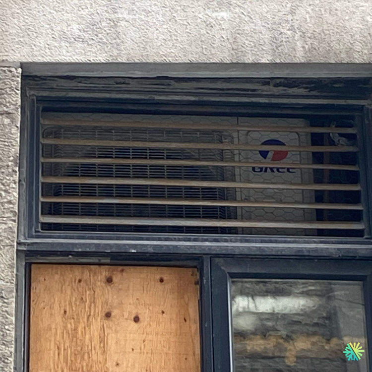 Nettoyage d’une thermopompe murale GREE à Outremont