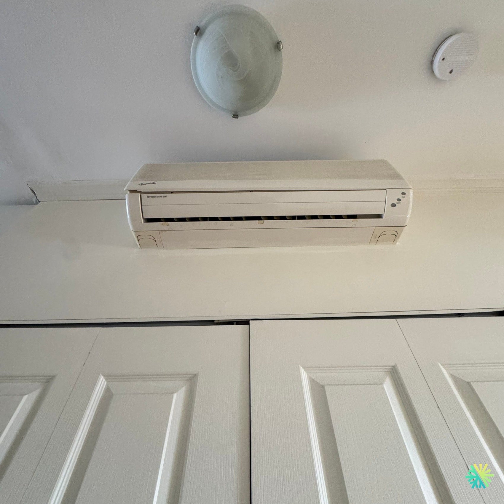 Nettoyage d’une thermopompe murale à Outremont