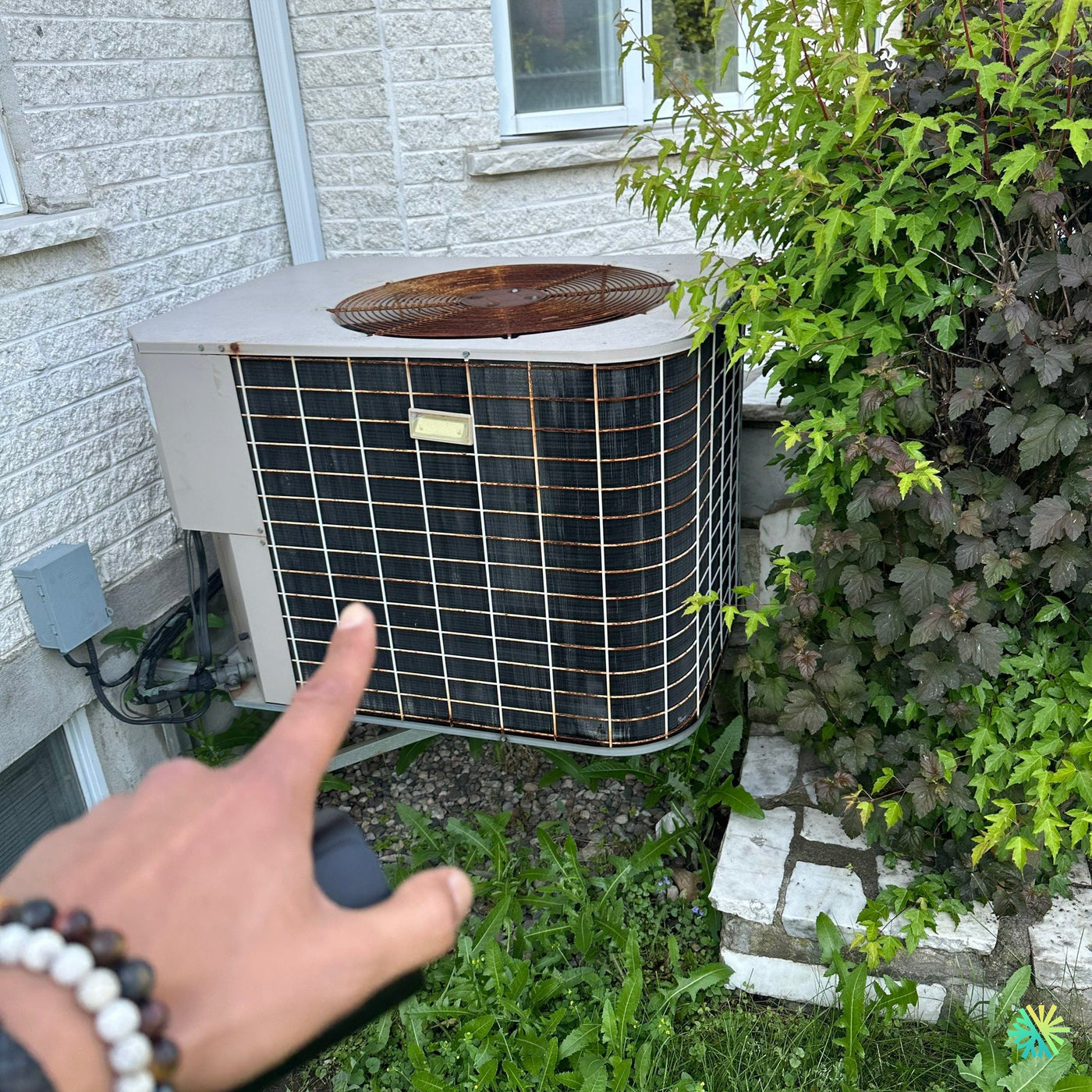 Nettoyage d’une thermopompe centrale à Sainte-Thérèse