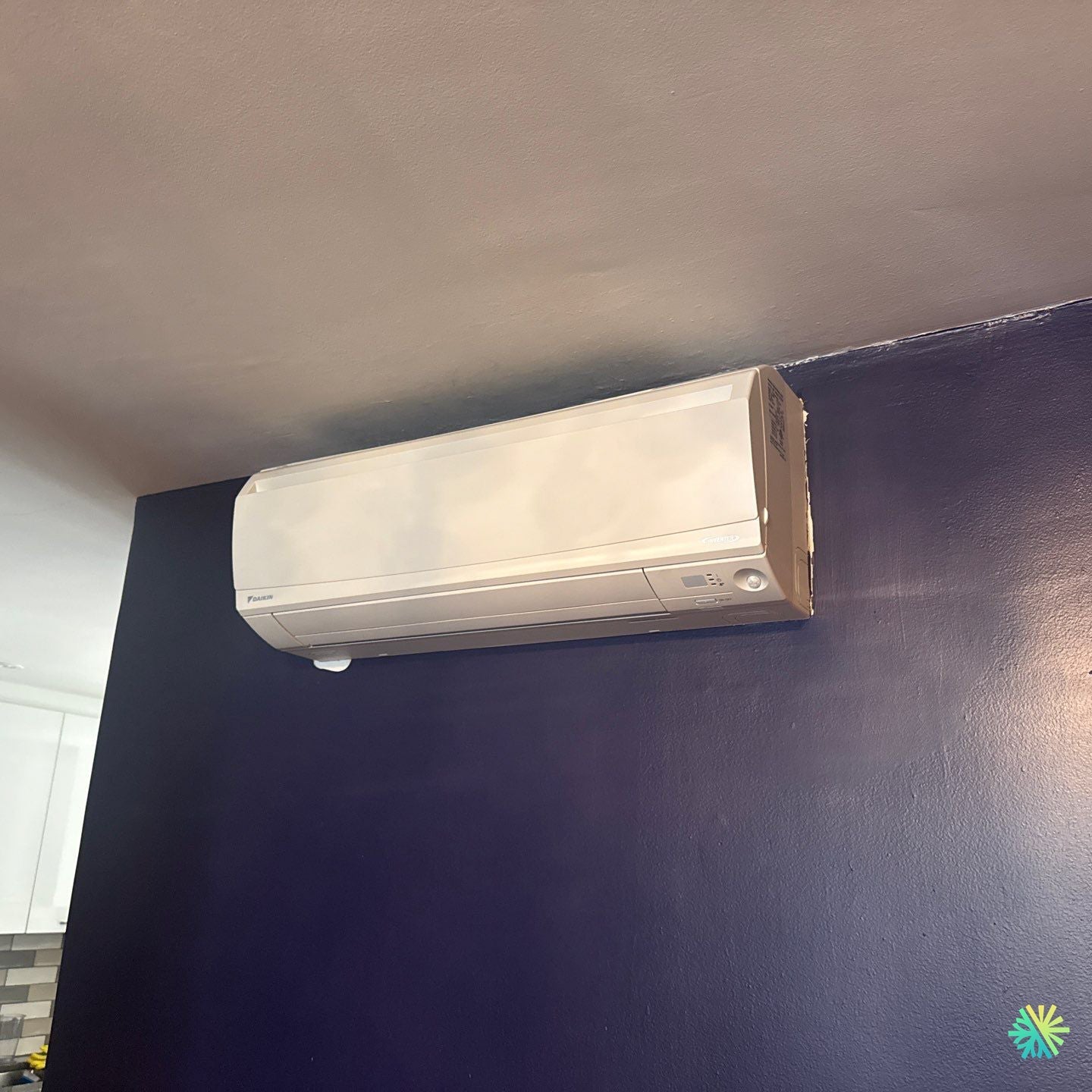 Installation d’une Daikin thermopompe murale à Le Sud-Ouest (Montréal)