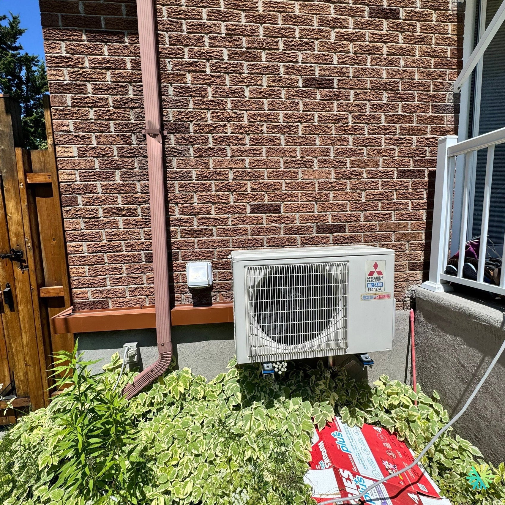 Installation d’une Mitsubishi Electric Hyper Heat thermopompe murale à Saint-Léonard