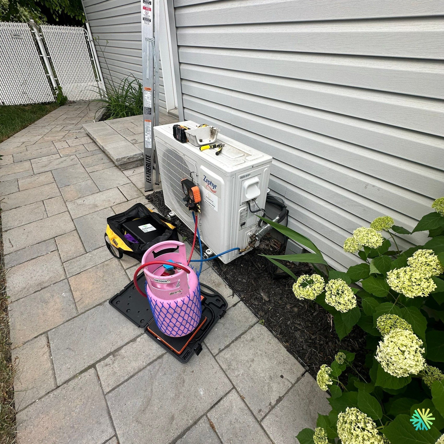 Réparation d’une thermopompe murale Zephyr à Sainte-Julie