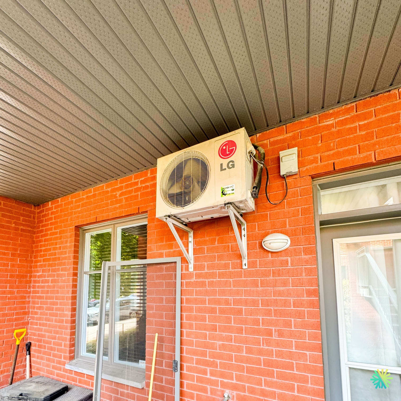 Réparation d’une Thermopompe murale LG à Montréal