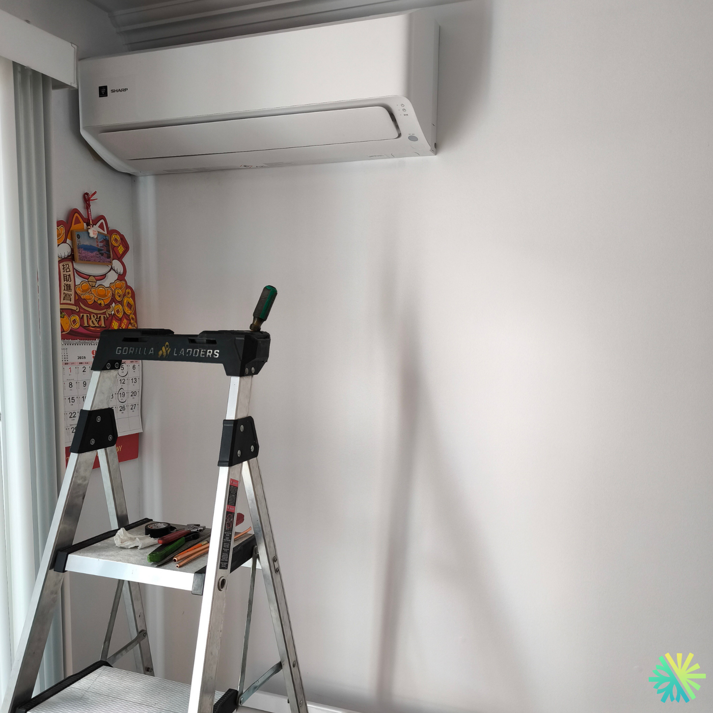 Installation d’une thermopompe murale Sharp à Brossard