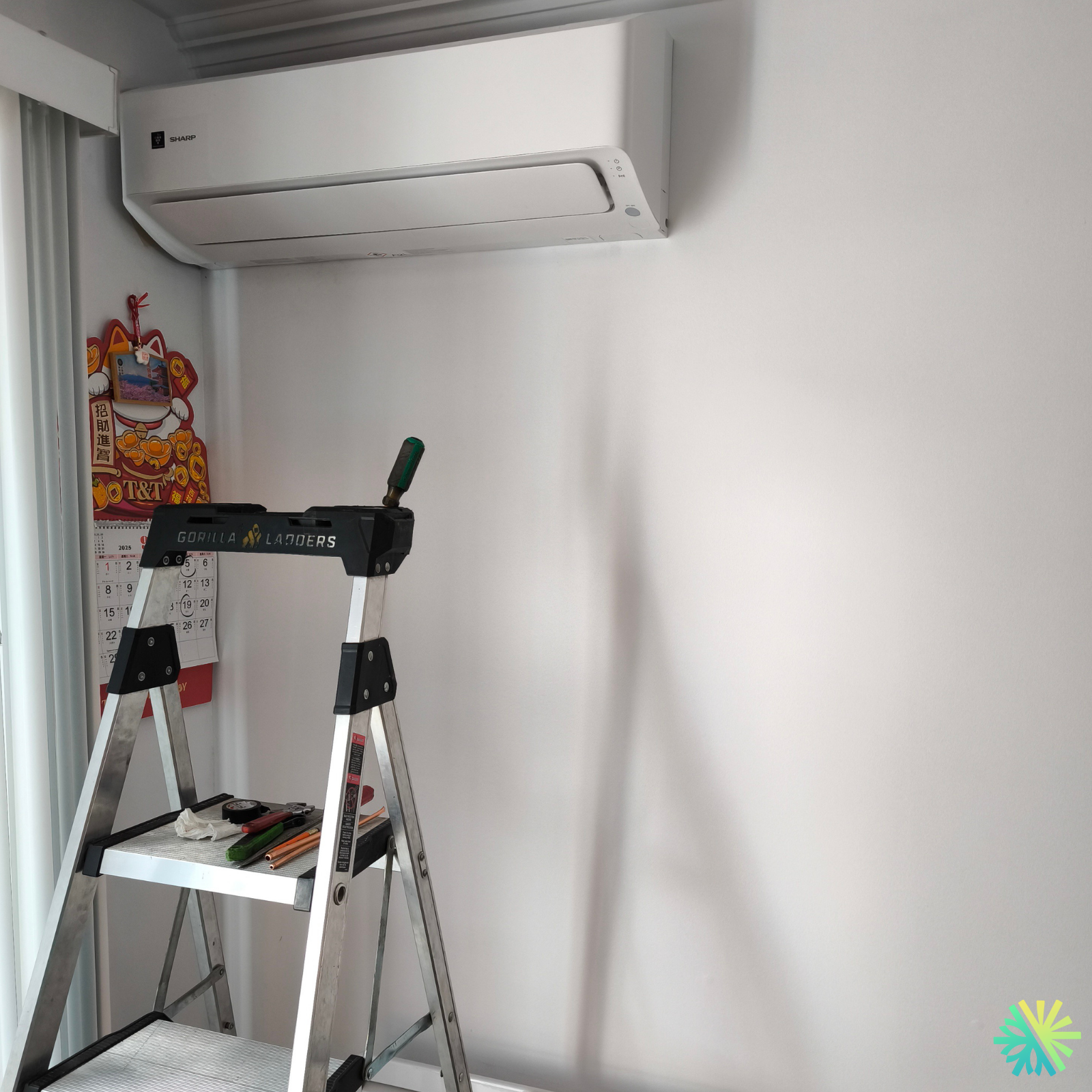 Installation d’une thermopompe murale Sharp à Brossard