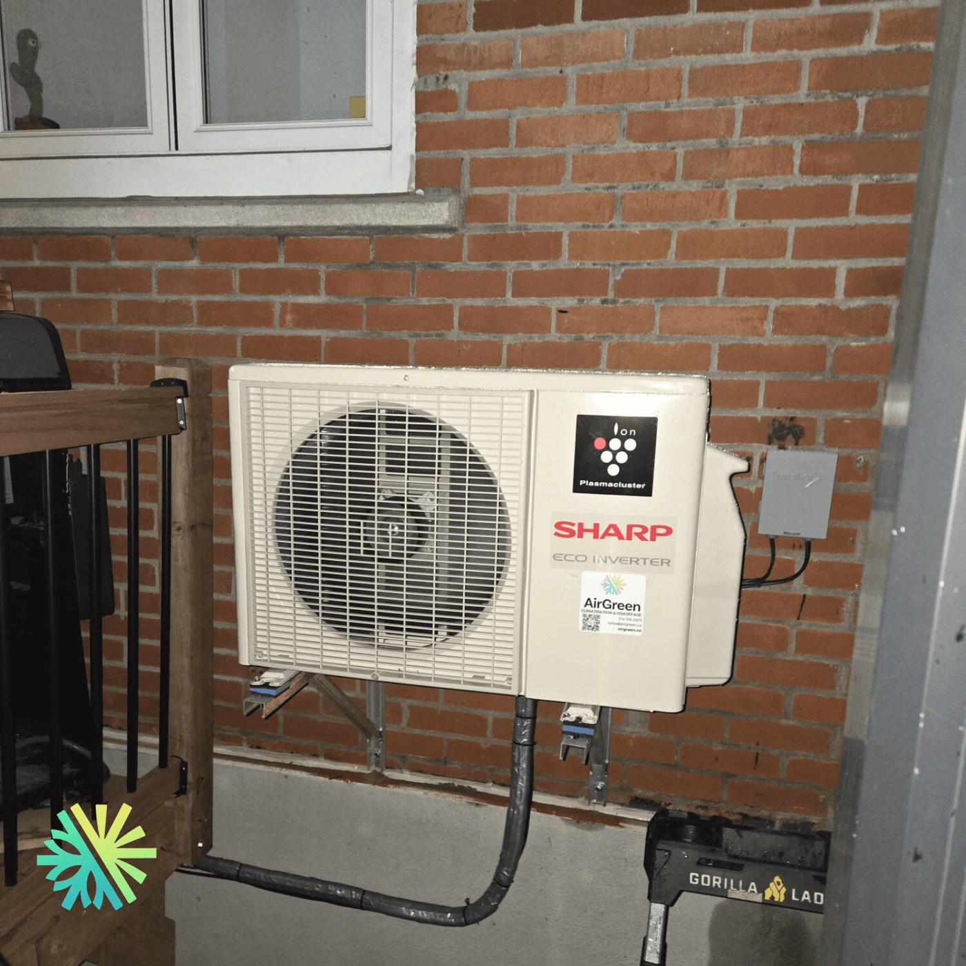 Installation d’une thermopompe murale SHARP ZHU1 12 000 BTU à Sainte-Anne-de-Bellevue