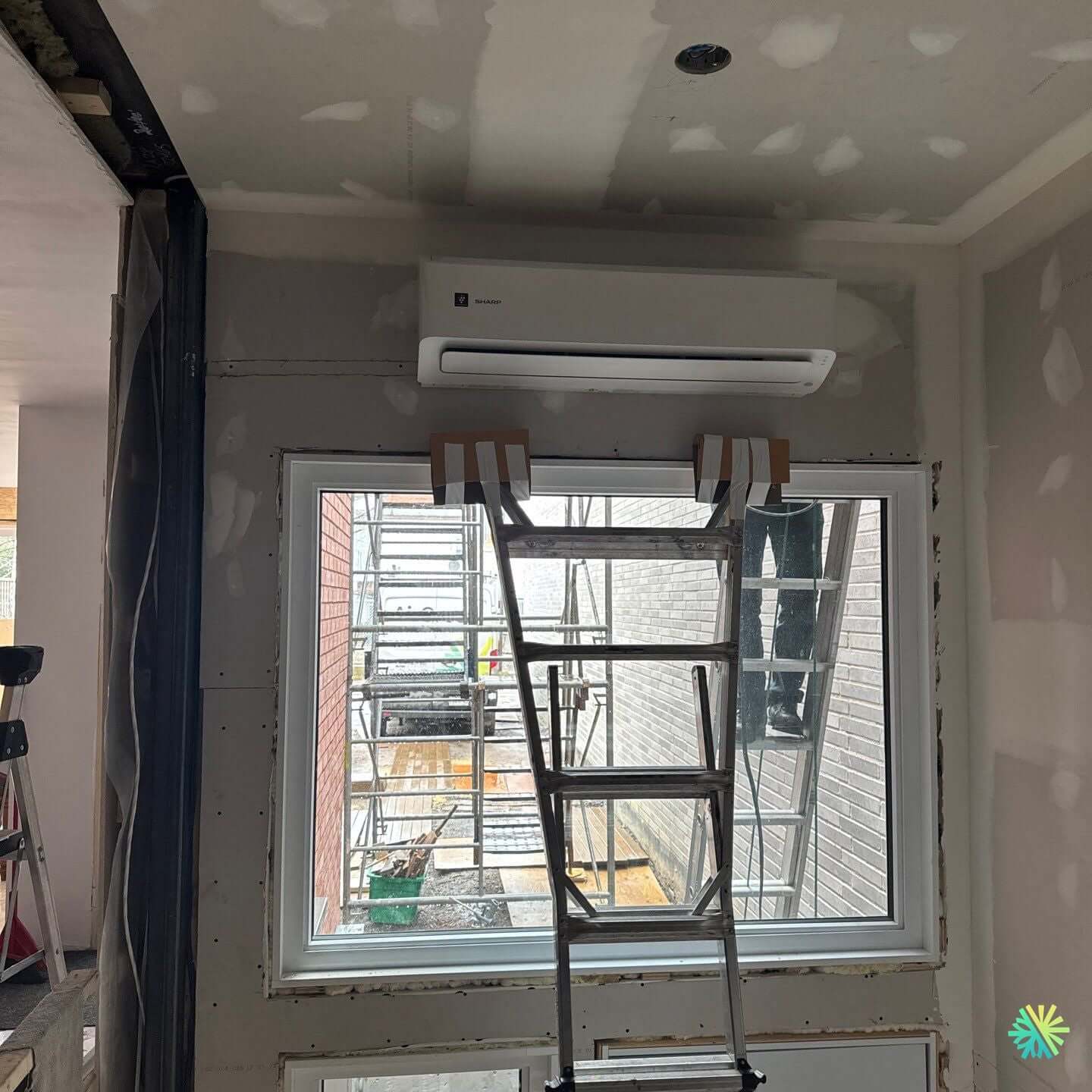 Installation d’un climatiseur mural Sharp à Beaconsfield