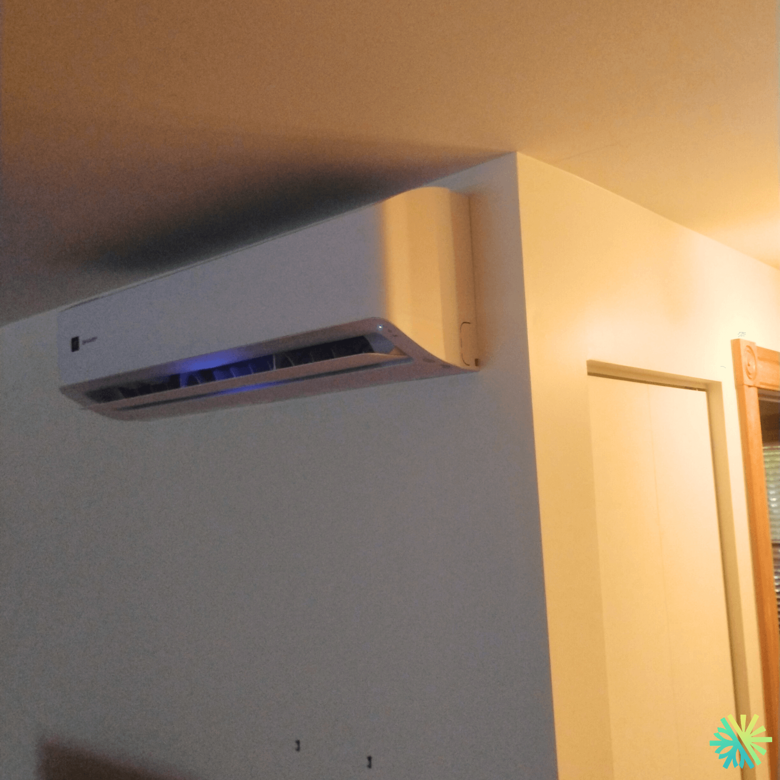 Installation d’une thermopompe murale Sharp ZU1 à Ville-Marie (Montréal)