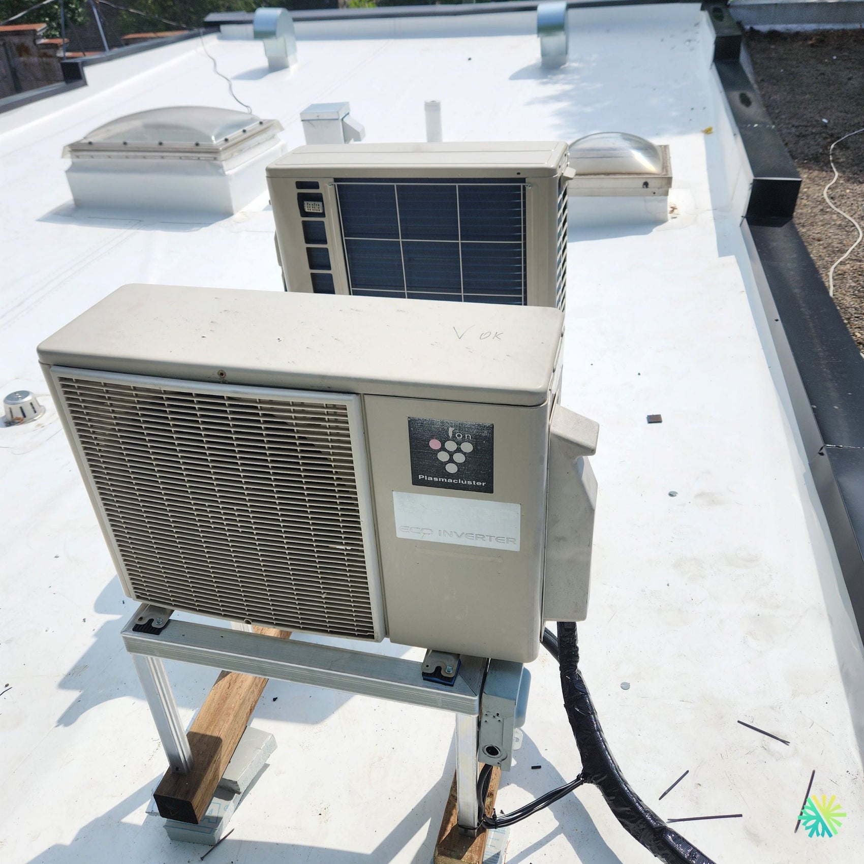 Réparation d’une thermopompe murale Sharp à Sainte-Julie