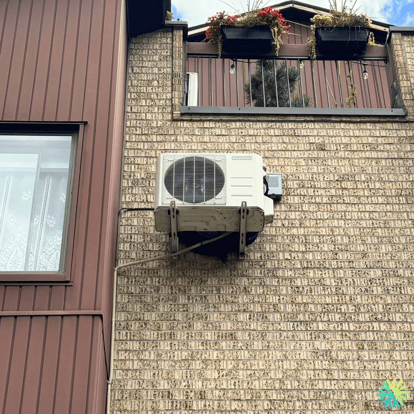 Réparation d’une thermopompe murale Goodman à Chomedey (Laval) : remise en service complète sur support mural