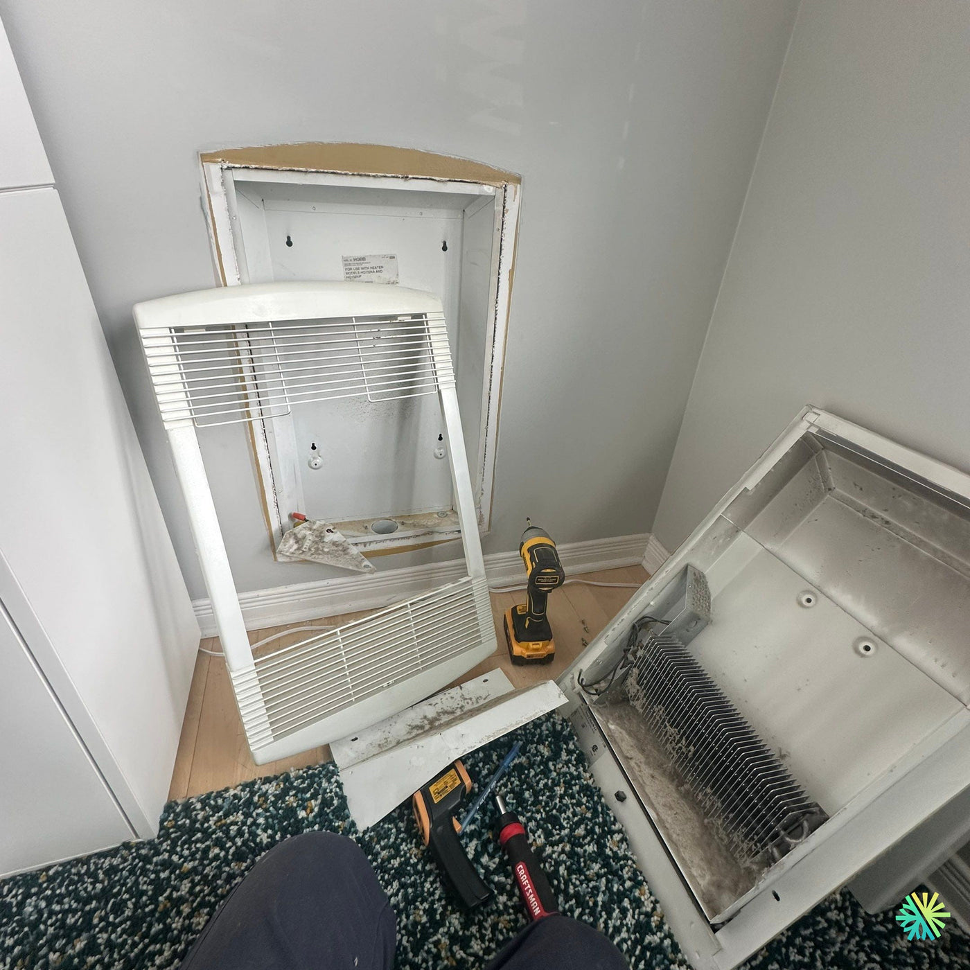 Nettoyage d’un convecteur mural à Sainte-Julie