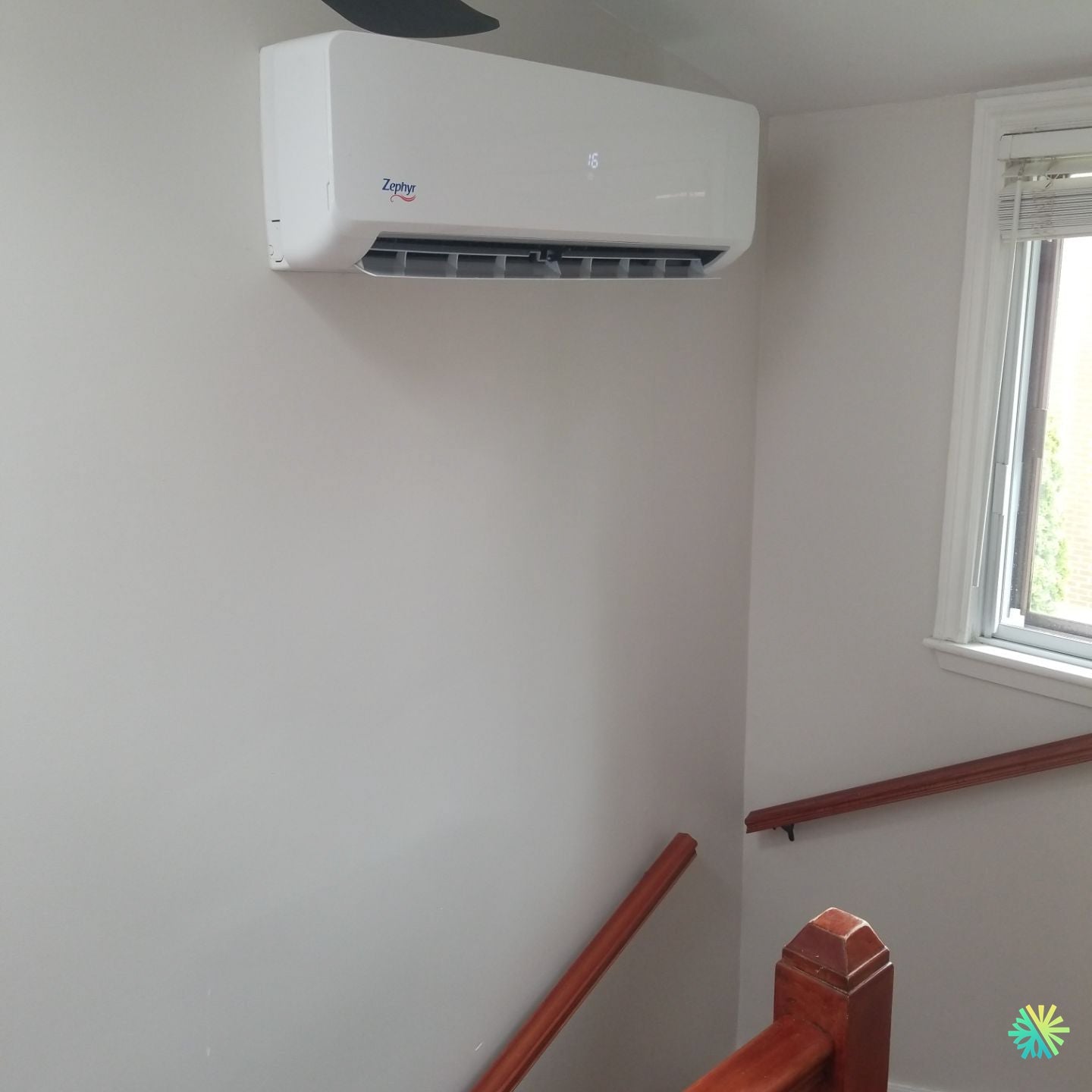 Installation d’une Zephyr thermopompe murale à Chomedey (Laval)