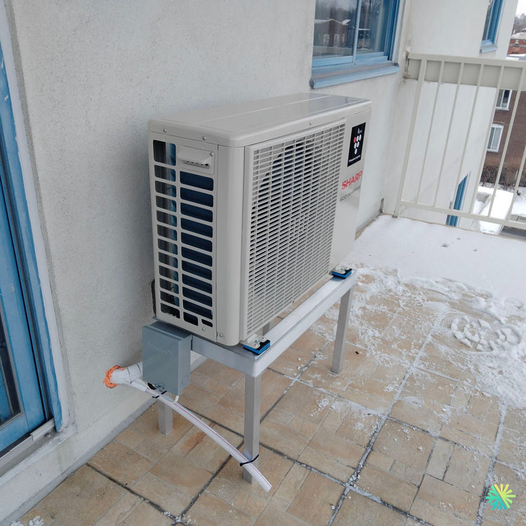 Installation d’une Sharp série ZU1 (R-32) thermopompe murale à Île-des-Sœurs