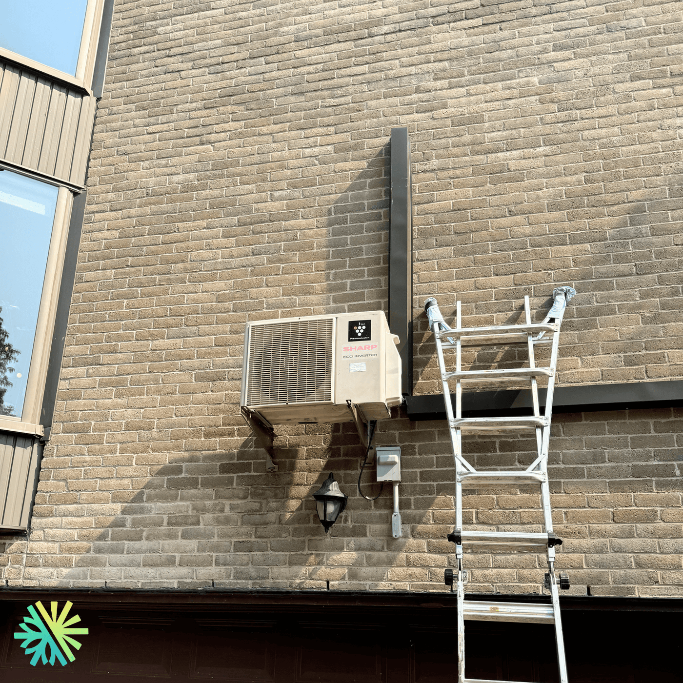 Réparation Experte d’une Thermopompe Mini Split Sharp à Montréal