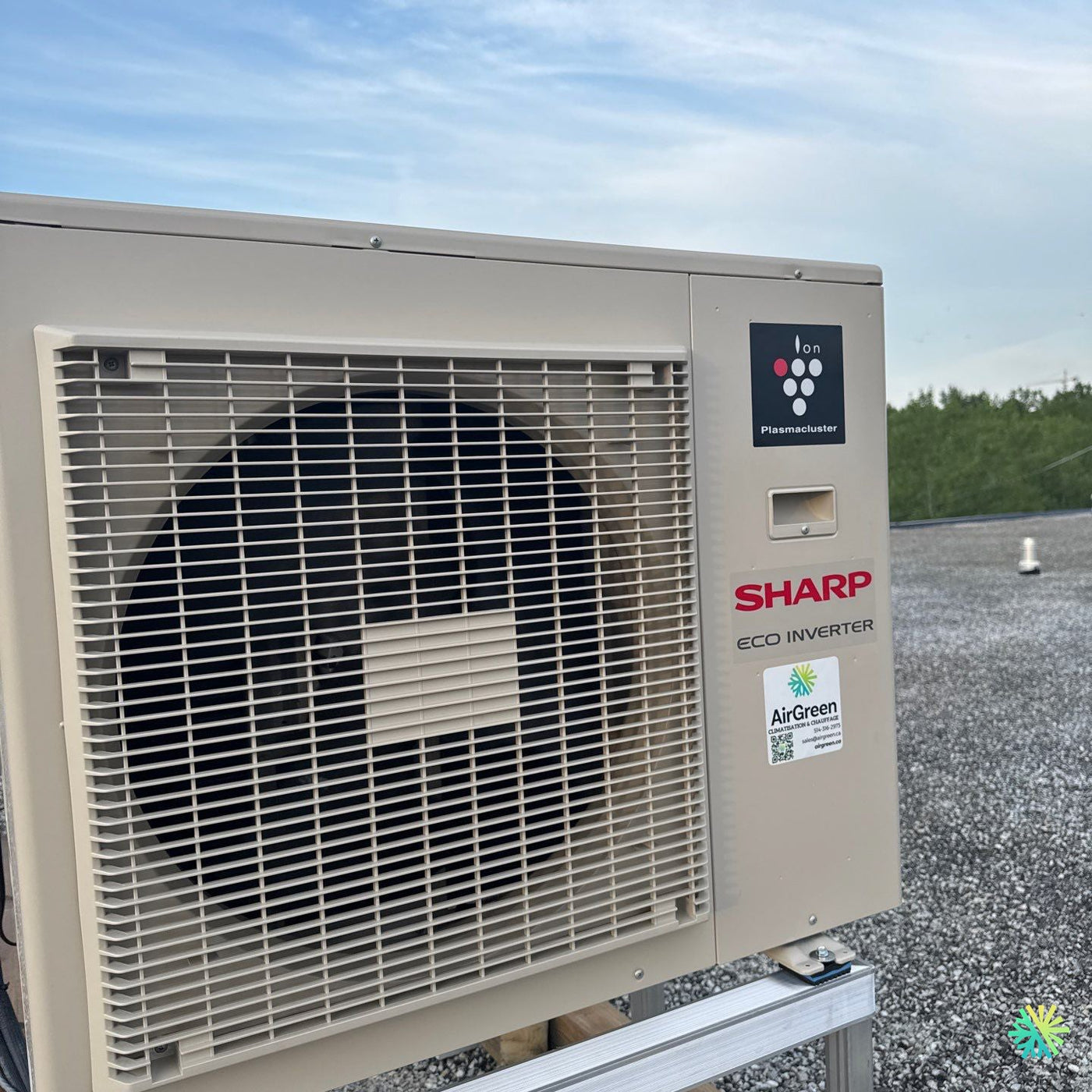 Installation d’une Sharp Eco Inverter thermopompe murale à Saint-Laurent