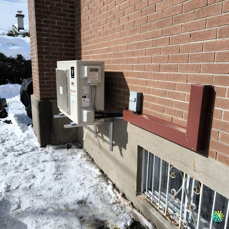 Installation d’une Sharp ZU1 (R-32) thermopompe murale à Saint-Léonard