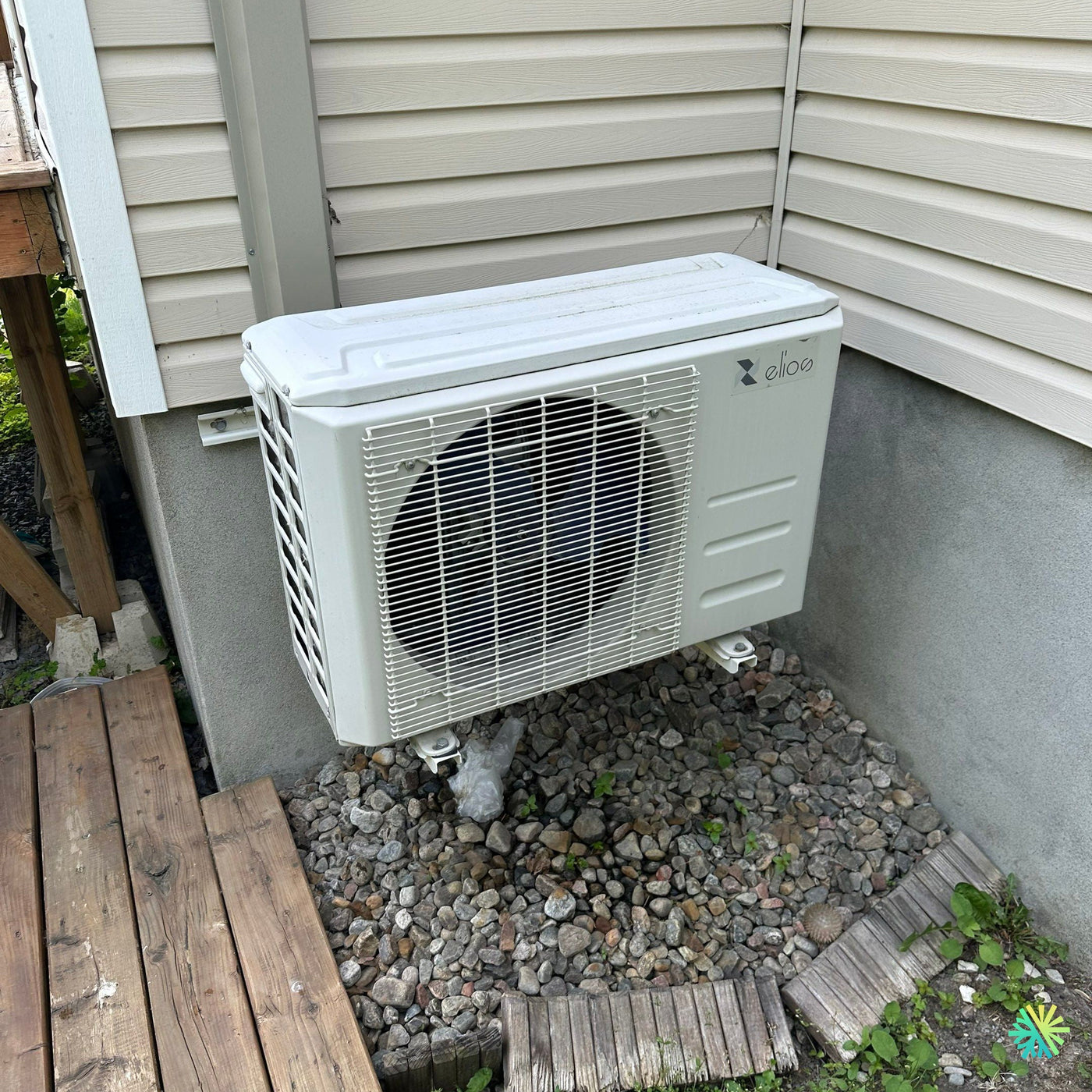 Appel de service pour une thermopompe murale Elio à Saint-Bruno