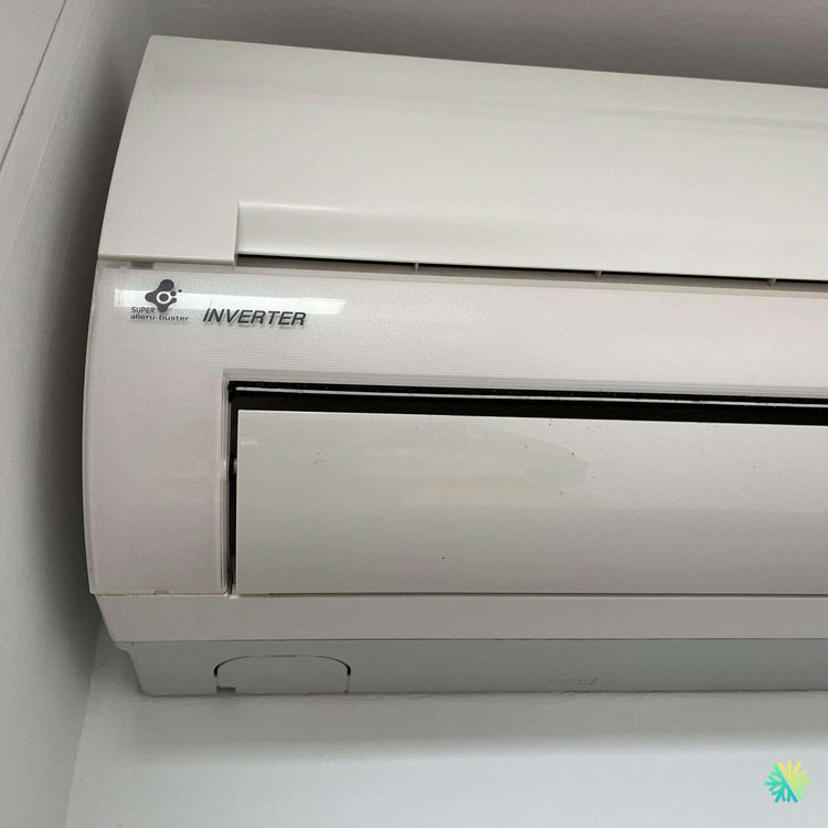 Réparation d’un climatiseur mural Hitachi Inverter à Brossard