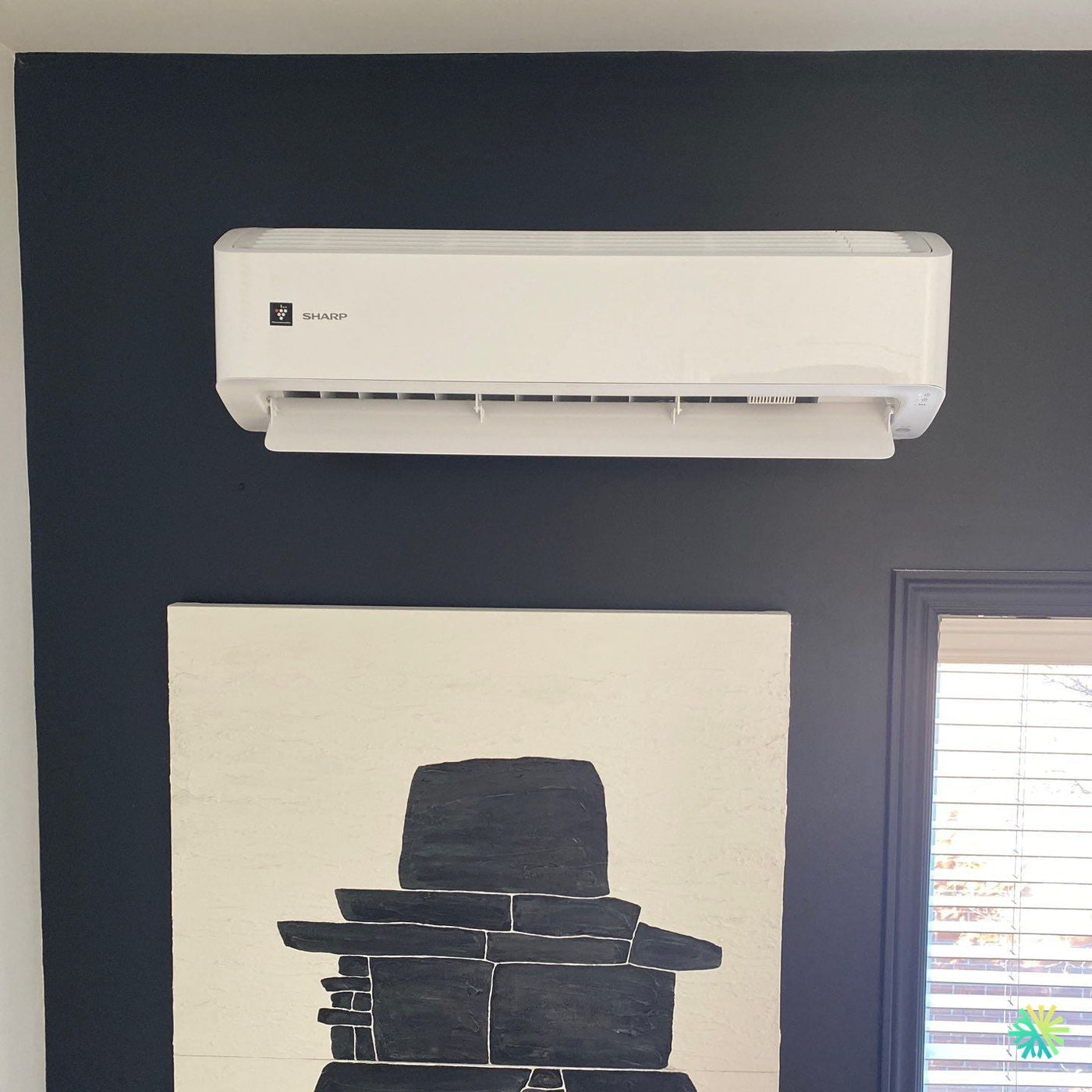 Installation d’une Sharp série ZU1 thermopompe murale au Plateau-Mont-Royal