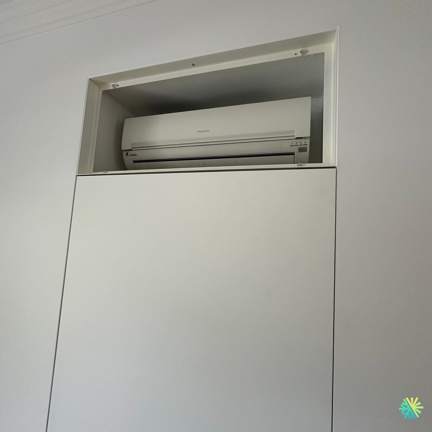 Réparation d’une thermopompe murale Panasonic à Ville Mont-Royal