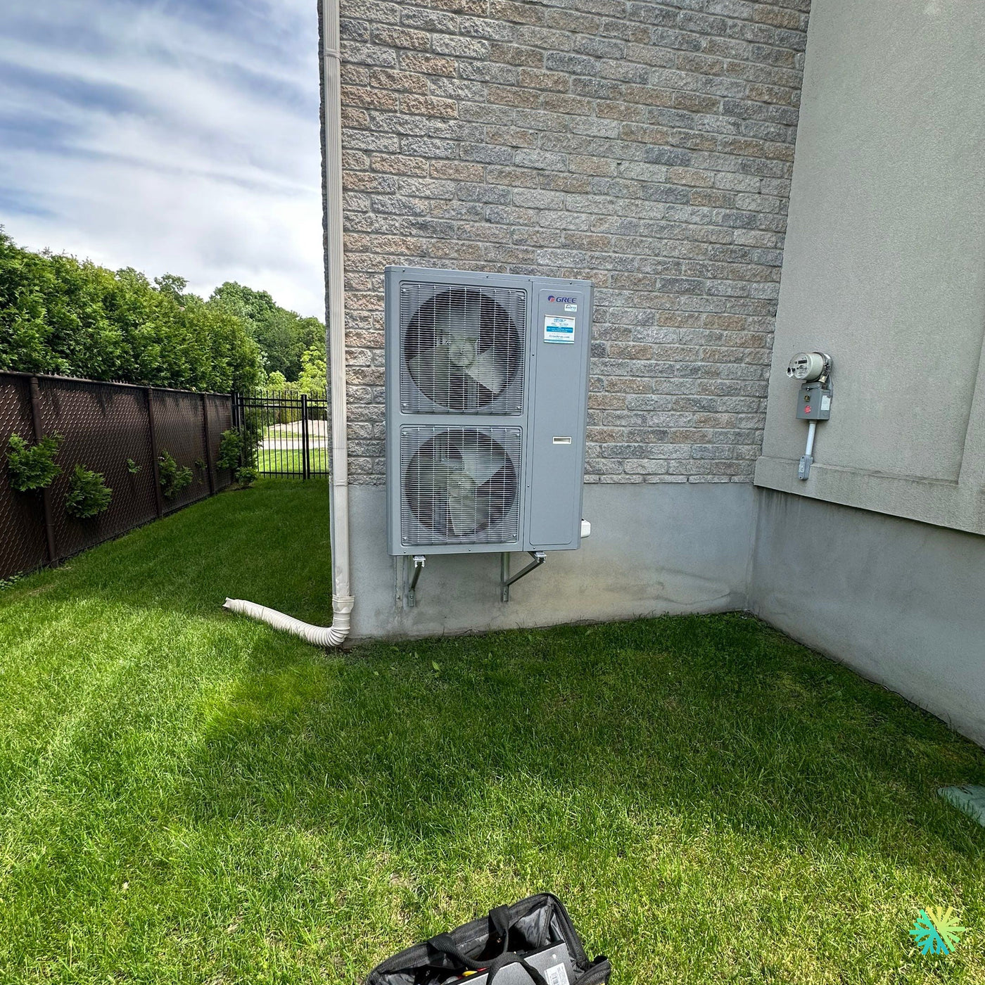 Installation d’une thermopompe MultiZone Gree à Blainville