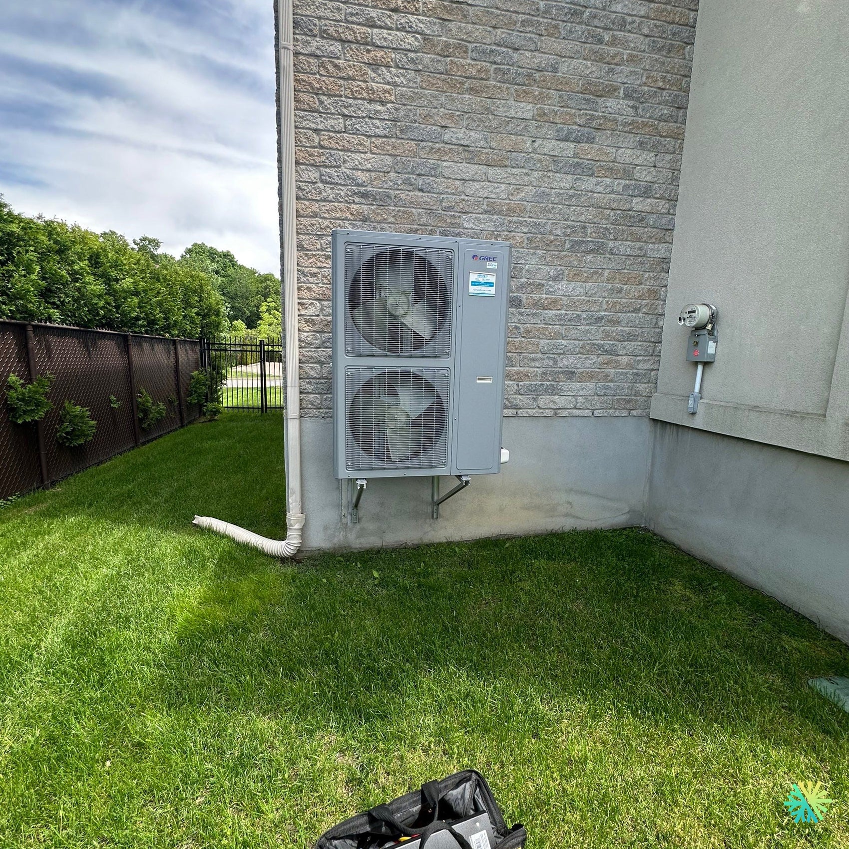 Installation d’une thermopompe MultiZone Gree à Blainville