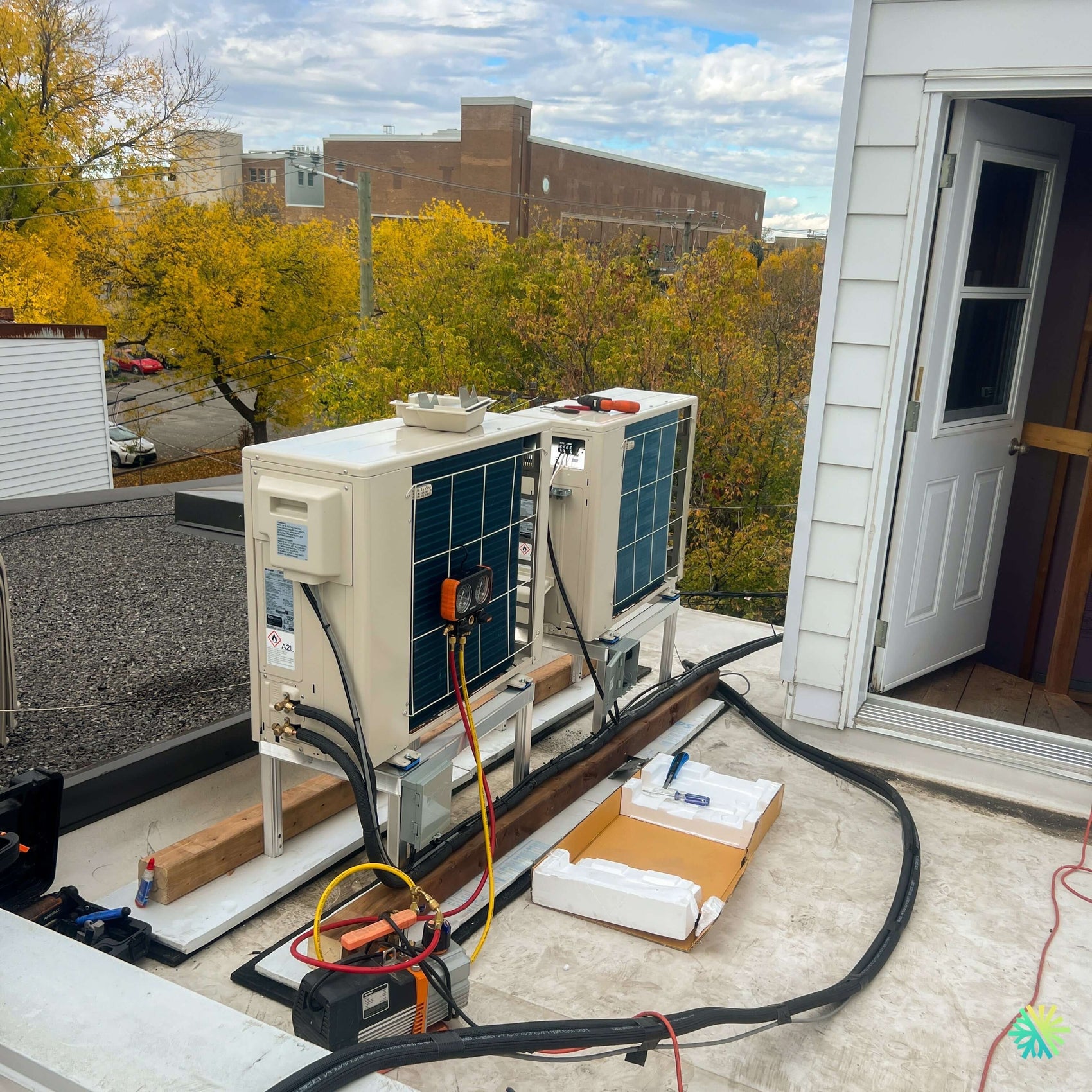Installation d’une thermopompe DoubleZone GREE FREE MATCH R32 à Sainte-Thérèse : une solution 2 zones pensée pour le confort durable