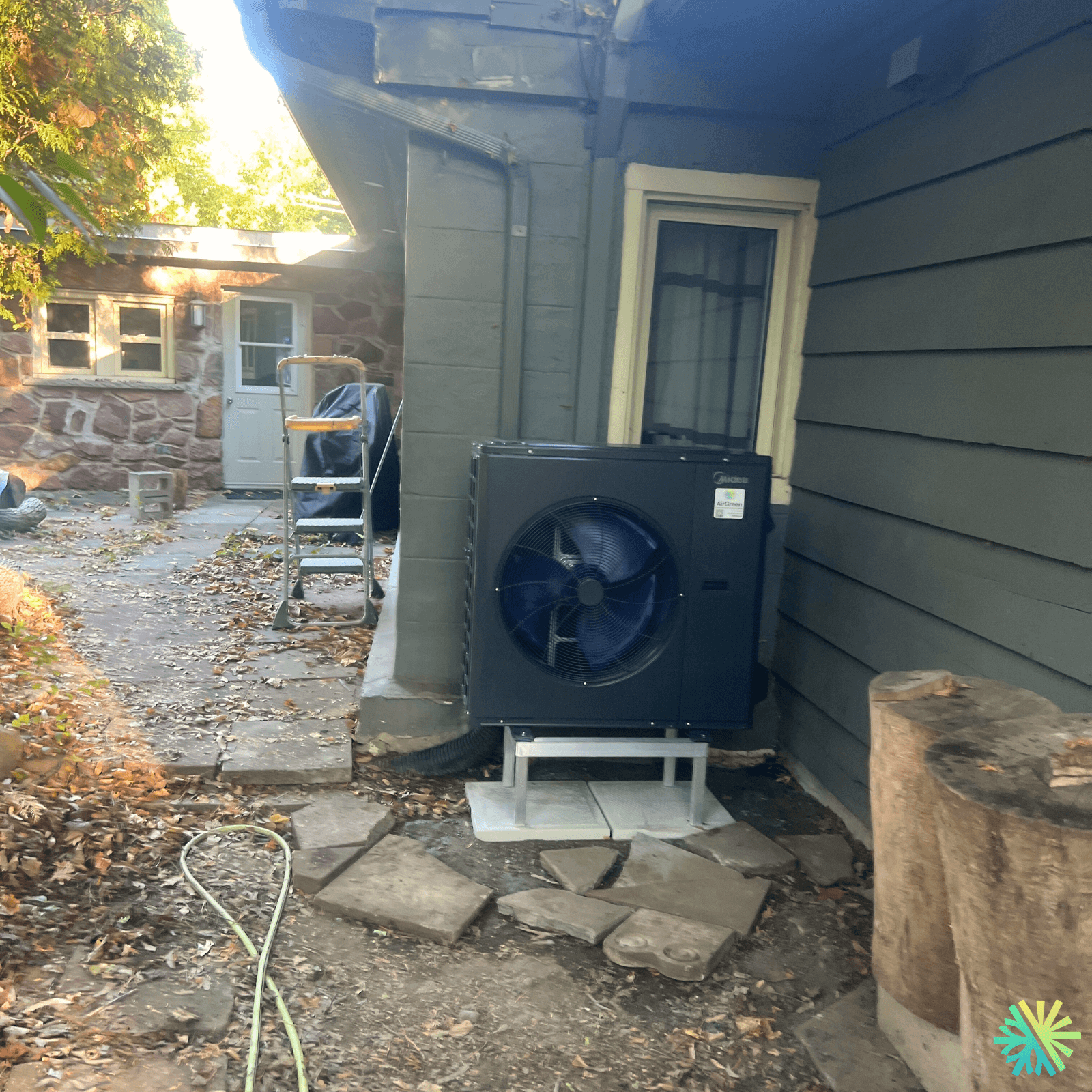 Installation d’une thermopompe centrale Midea à Ahuntsic-Cartierville