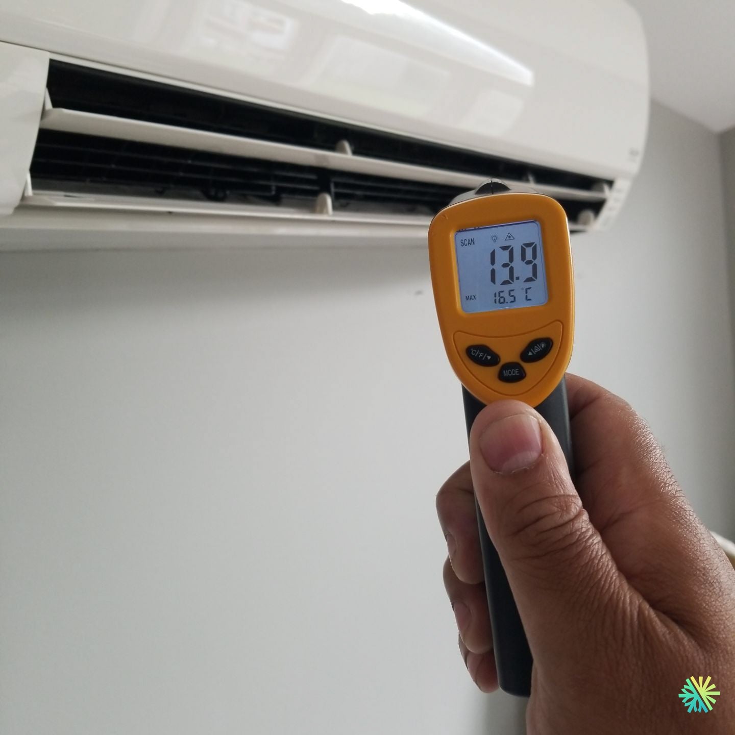 Réparation d’une thermopompe murale Fujitsu à Rosemont–La Petite-Patrie