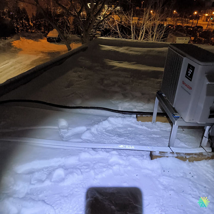 Installation d’une Sharp ZU1 thermopompe murale à Plateau-Mont-Royal