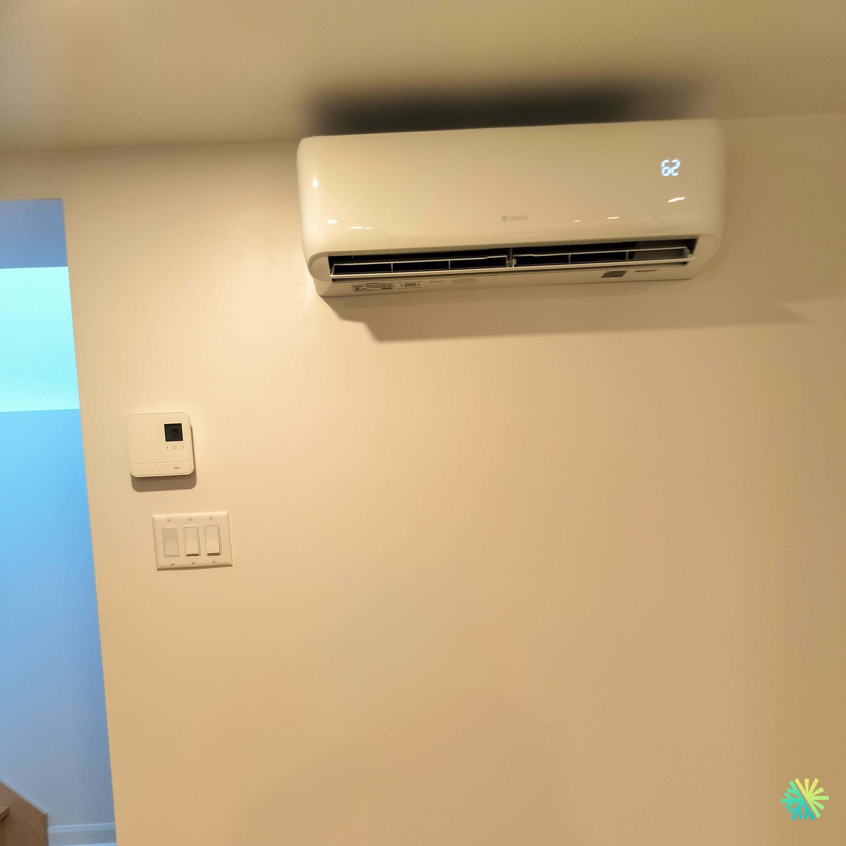 Installation d’une thermopompe GREE FREE MATCH R32 Quad-Zone avec 4 têtes murales à Sainte-Anne-de-Bellevue
