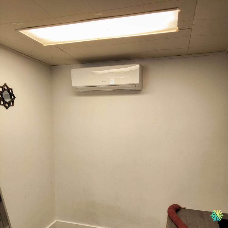 Installation d’une thermopompe DoubleZone GREE FREE MATCH R32 dans Mercier–Hochelaga-Maisonneuve à Montréal : deux zones murales pour un confort précis dans un local à plafond suspendu