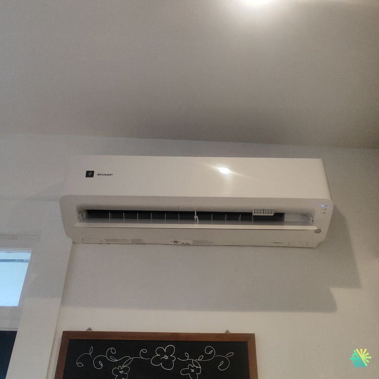 Installation d’une Sharp ZU1 thermopompe murale à Rosemont–La Petite-Patrie