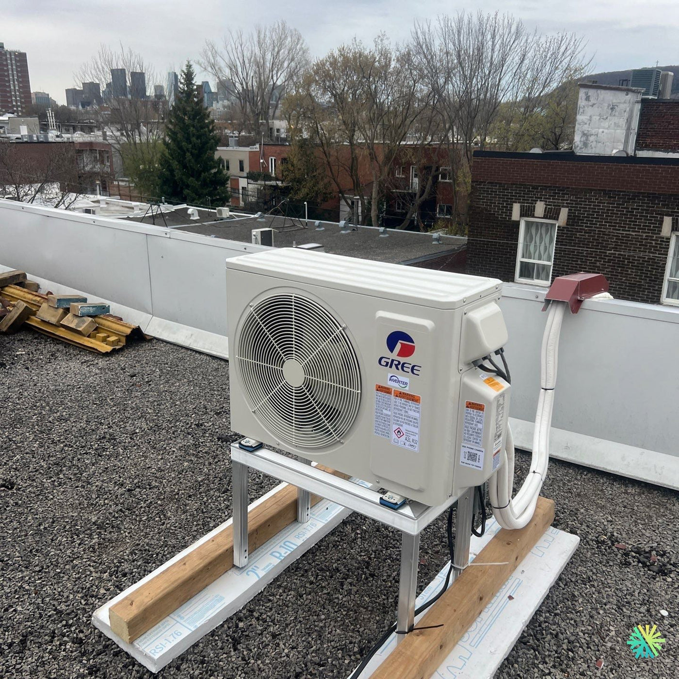 Installation d’une Gree R-32 thermopompe murale à Le Sud-Ouest (Montréal)
