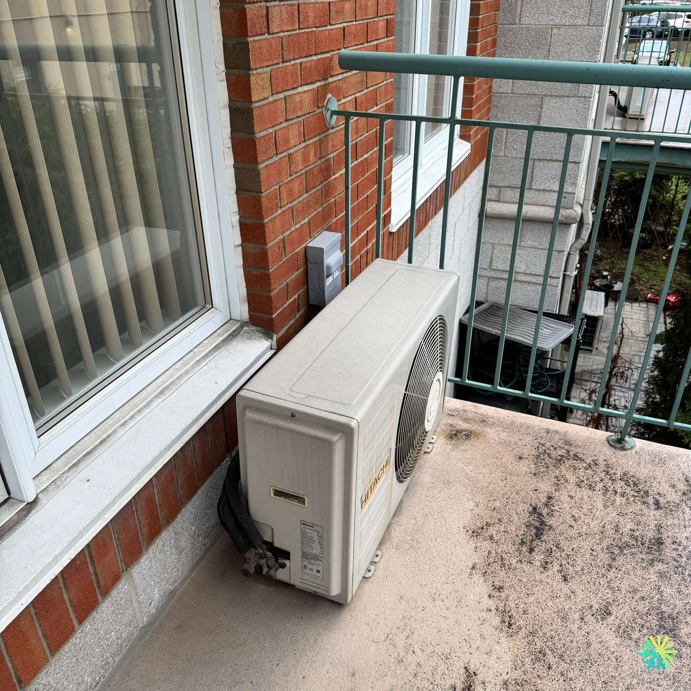 Réparation d’un climatiseur Hitachi à Côte-des-Neiges