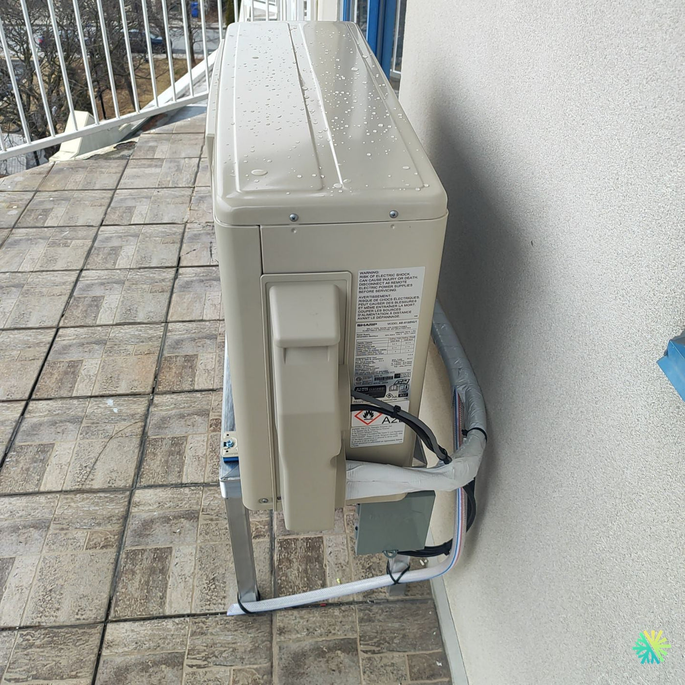 Nettoyage d’une thermopompe murale à Pointe-Claire