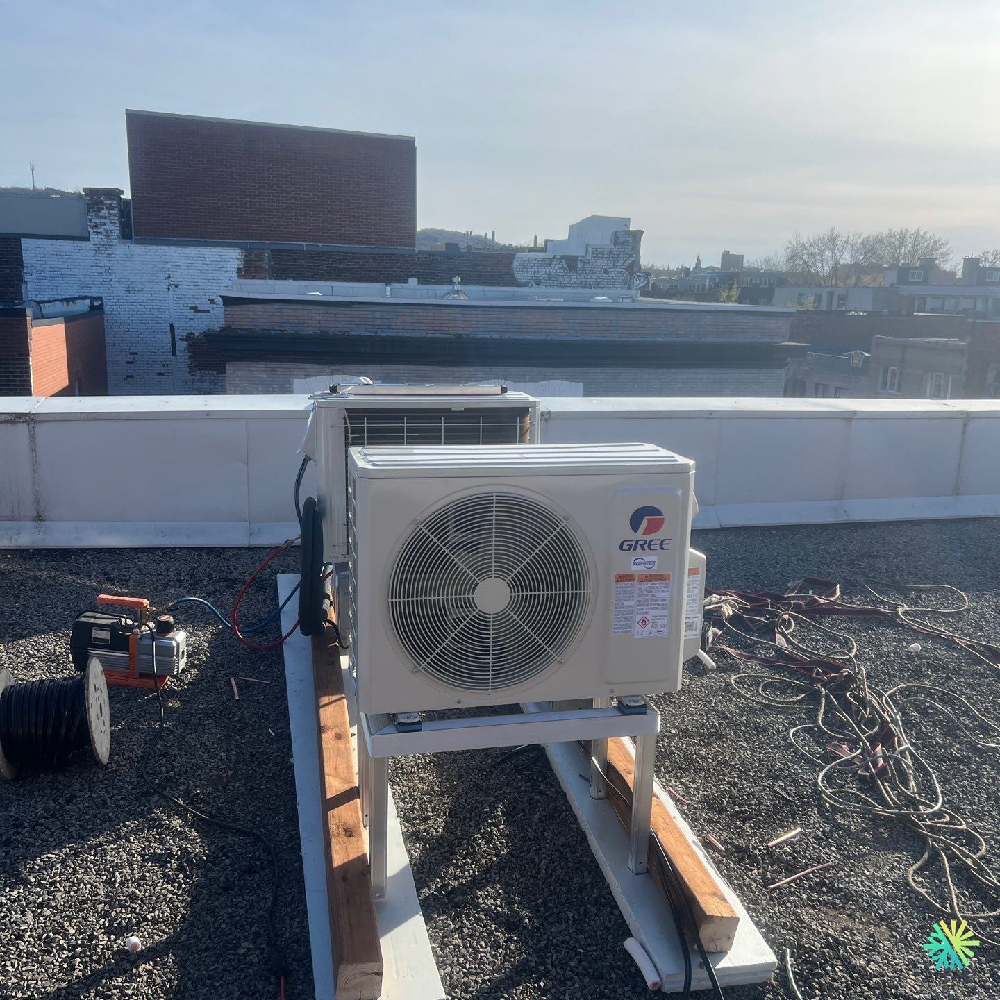 Installation d’une GREE série R-32 thermopompe murale à Plateau-Mont-Royal