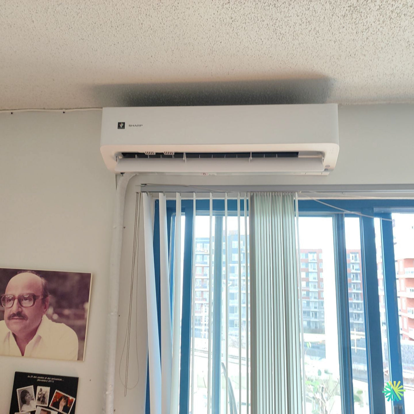 Installation d’une Sharp (série ZU1) Thermopompe murale à Griffintown – Le Sud-Ouest