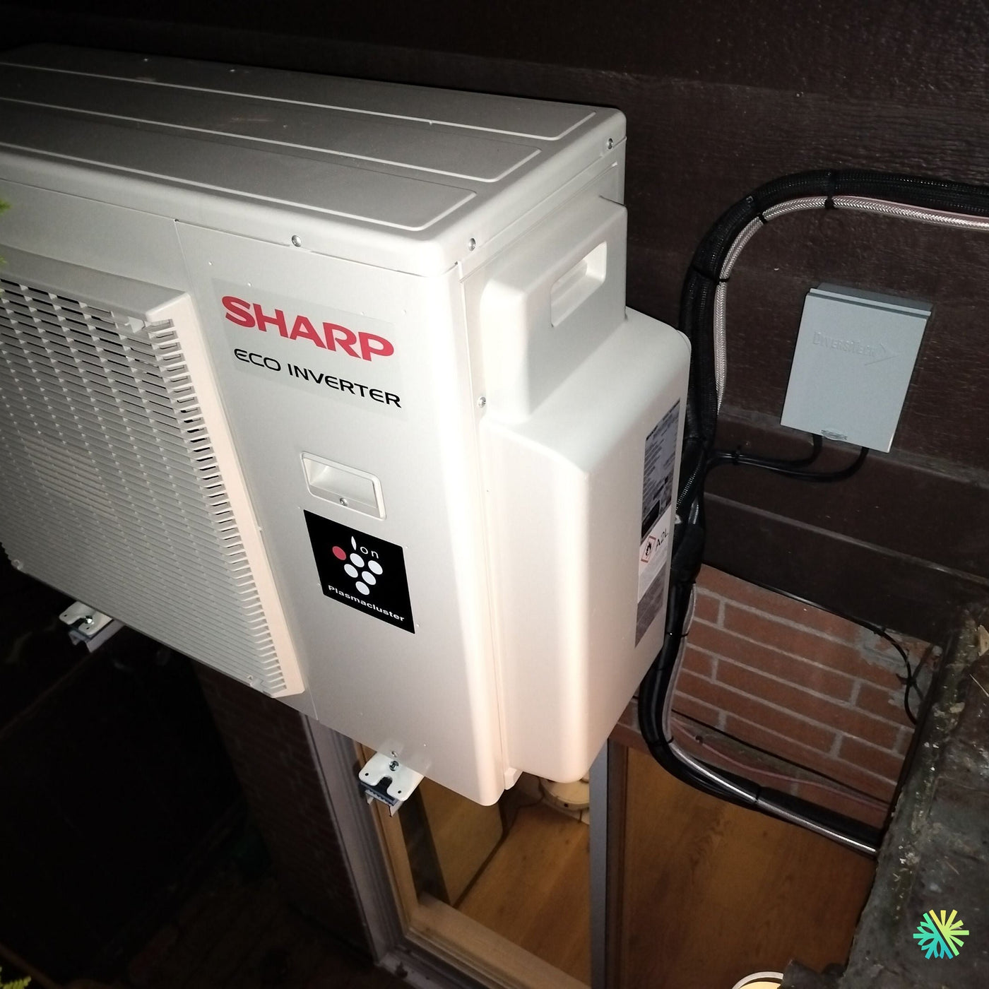 Installation d’une Sharp (gamme ZU1) thermopompe murale à Rosemont–La Petite-Patrie