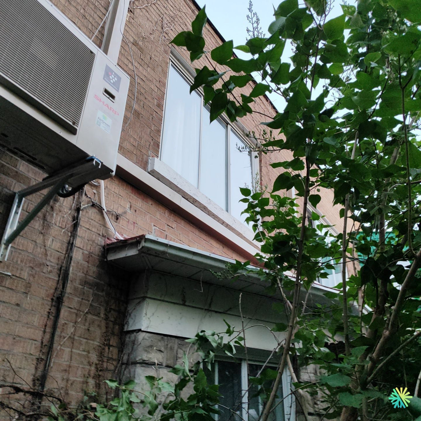 Installation d’une Sharp ZU1 thermopompe murale à Villeray–Saint-Michel–Parc-Extension