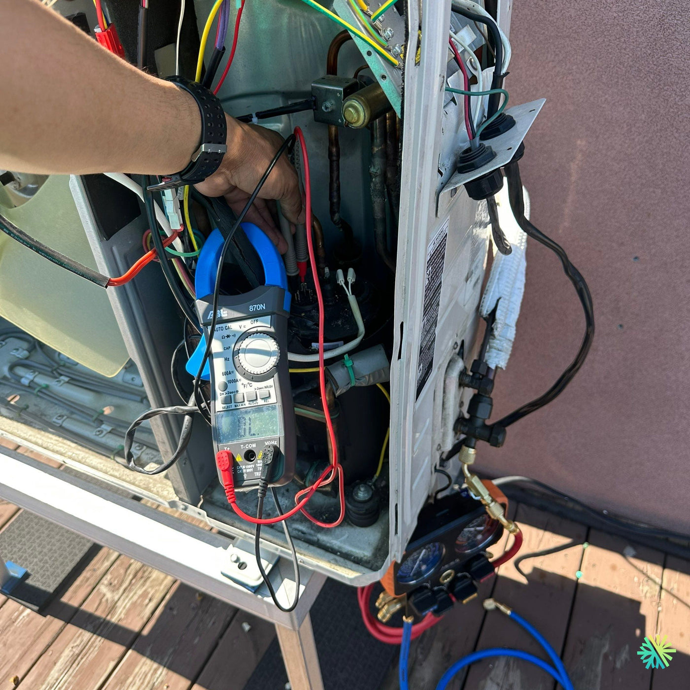 Réparation d’une thermopompe murale Fujitsu à Boucherville