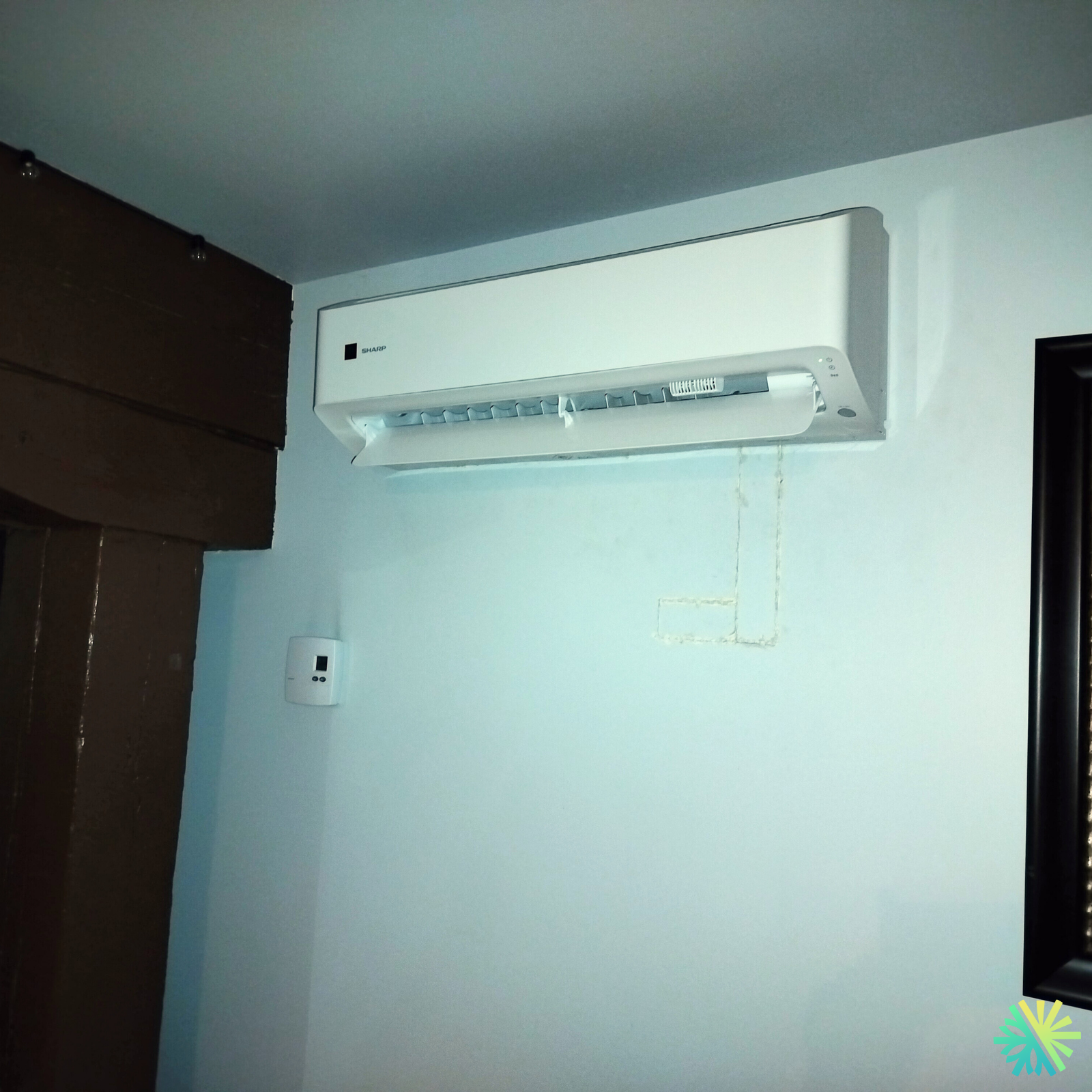 Installation d’une thermopompe murale Sharp à Rosemont–La Petite-Patrie