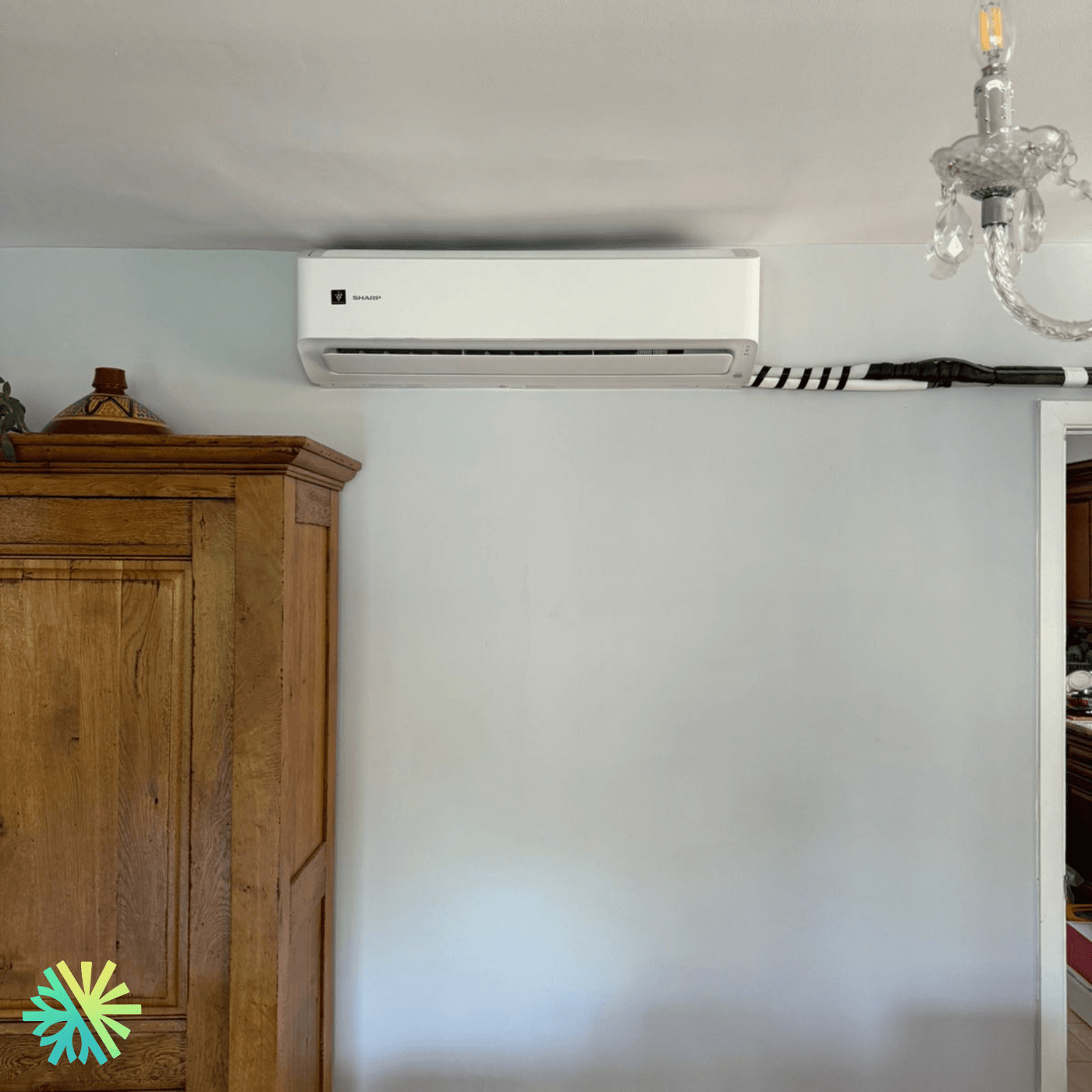 Installation d’une Mini Split Sharp ZU1 à Ahuntsic-Cartierville