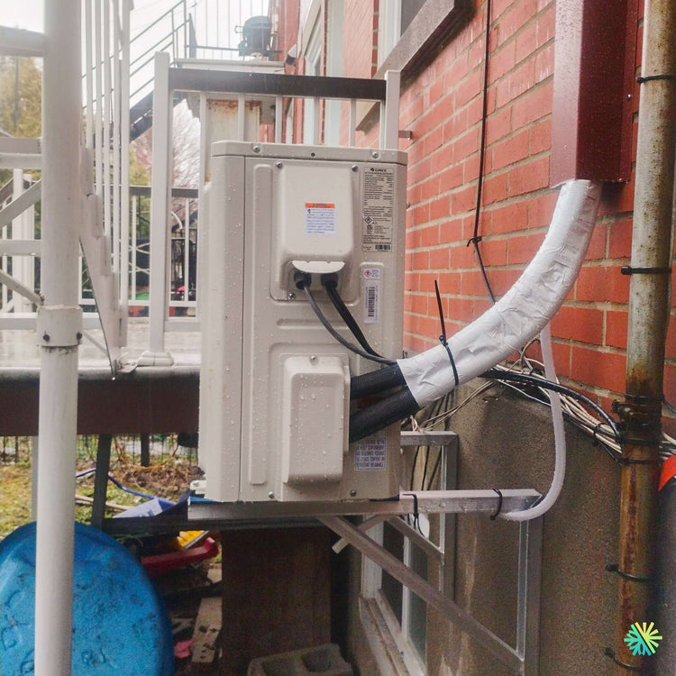 Installation d’une thermopompe DoubleZone GREE FREE MATCH R32 à Côte Saint-Luc : une solution 2 zones bien pensée pour un espace résidentiel urbain