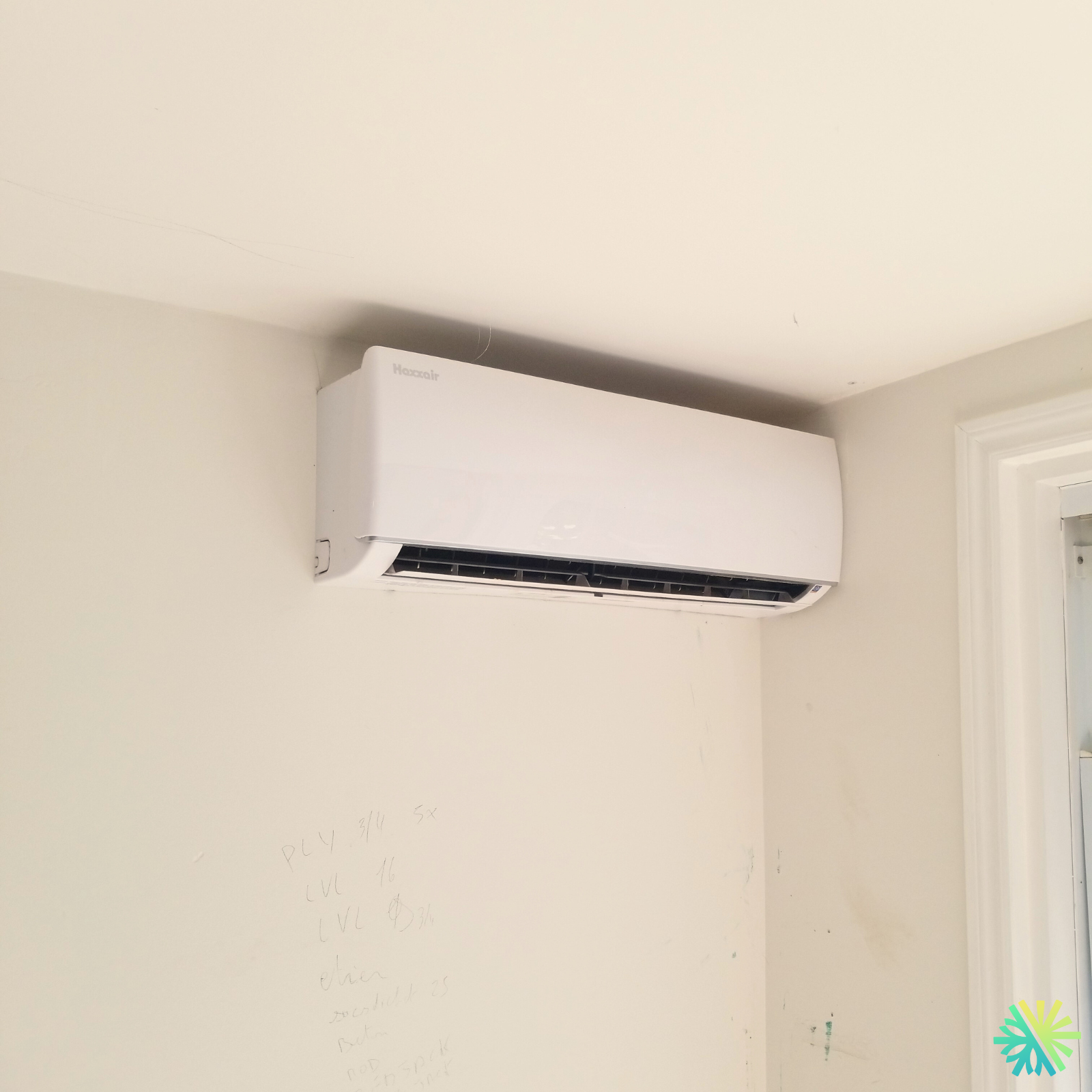 Réparation d’une thermopompe murale Haxxair à Rosemont–La Petite-Patrie (Montréal)