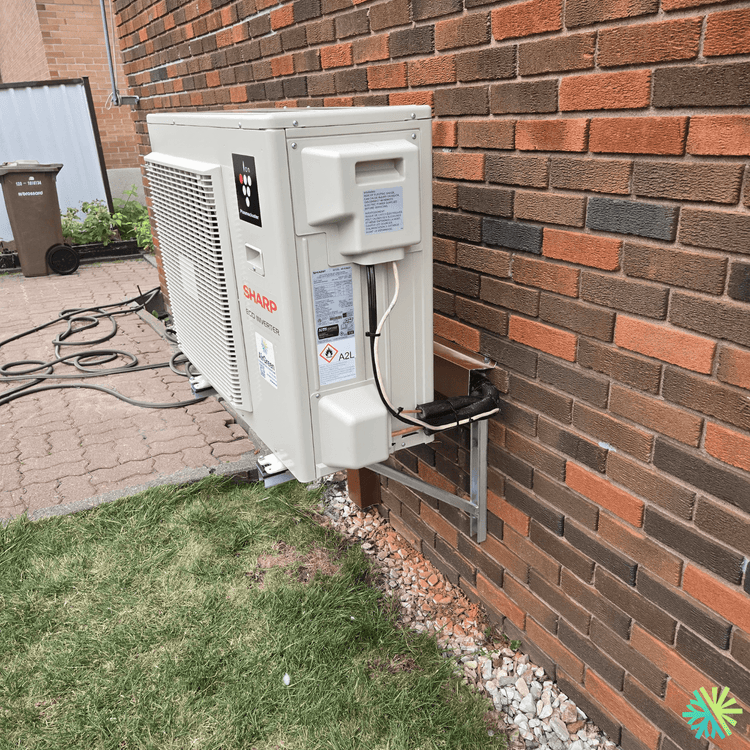 Installation d’une thermopompe murale Sharp à Rosemont–La Petite-Patrie