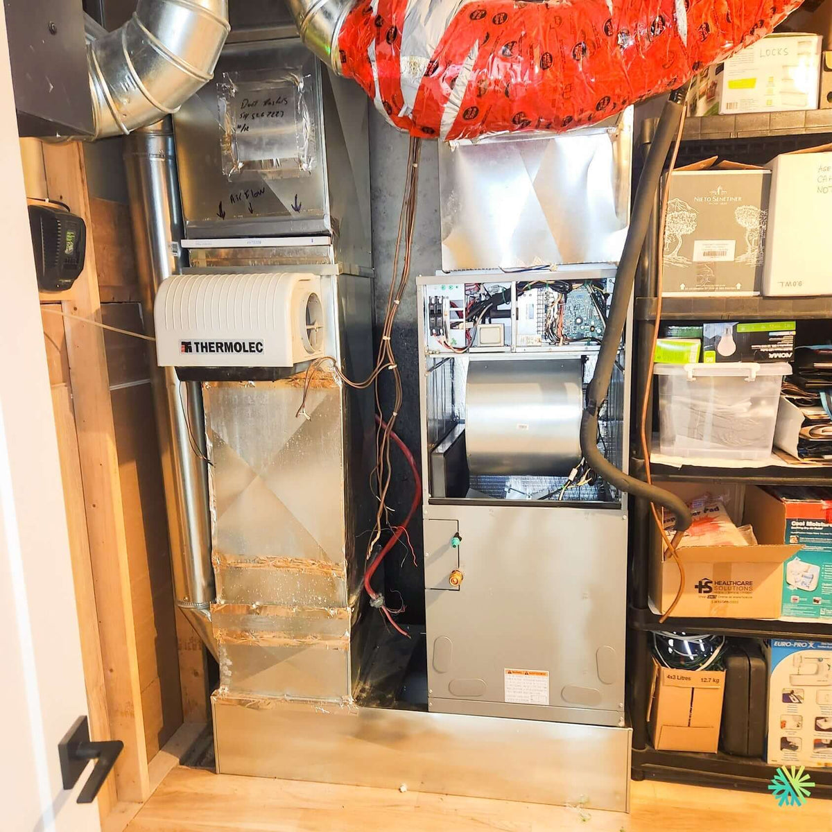 Installation d'une thermopompe centrale GREE UNIX R32 avec appoint de chauffage électrique Thermolec à Carignan (MRC de La Vallée-du-Richelieu)