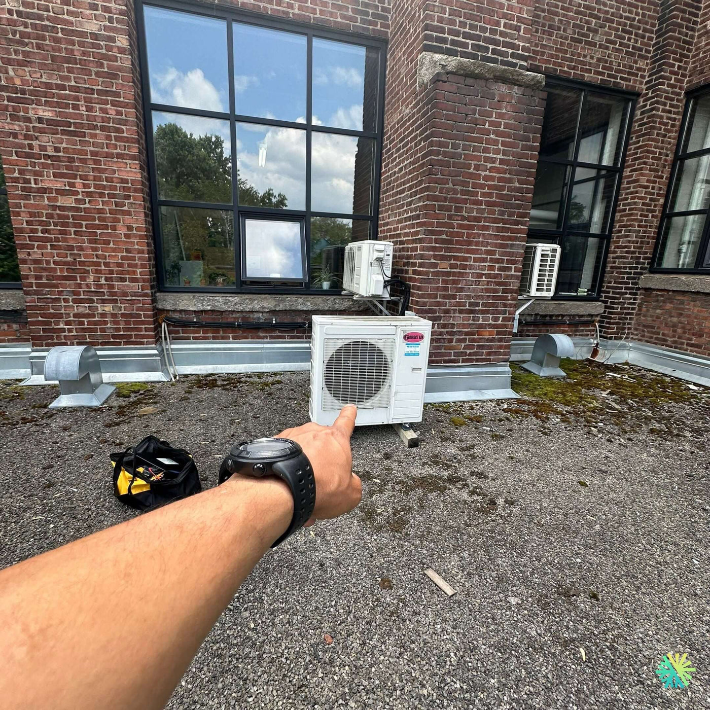 Nettoyage d’une thermopompe Sanyo à Saint-Laurent